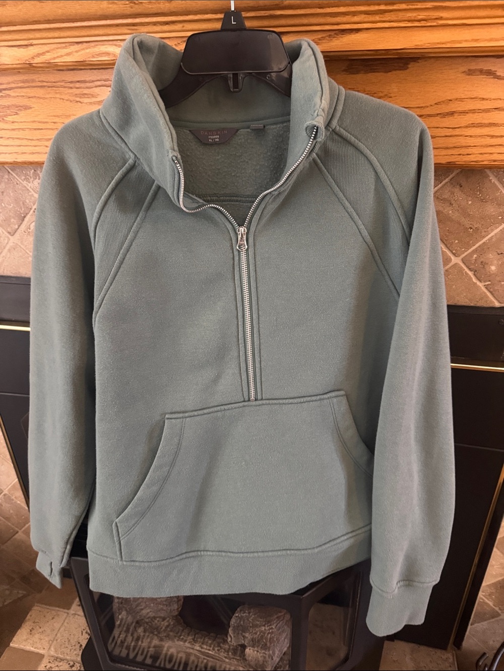Danskin Womens Sage Green Quarter Zip Pullover Sweatshirt Thumbholes XL